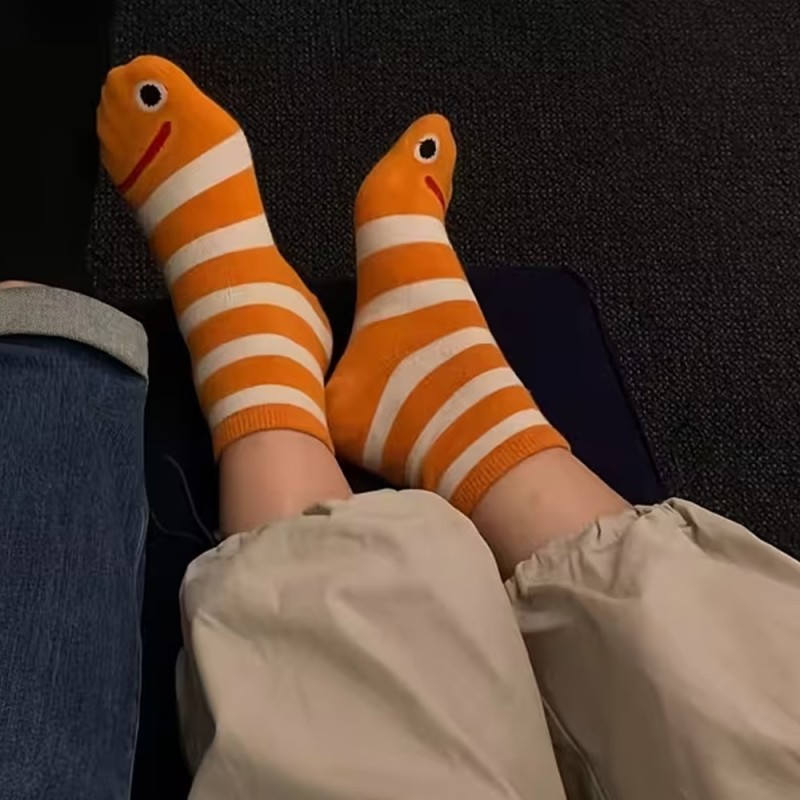 Calcetines de Personaje Kawaii Naranja | Moda Japonesa Fun – NipponGT